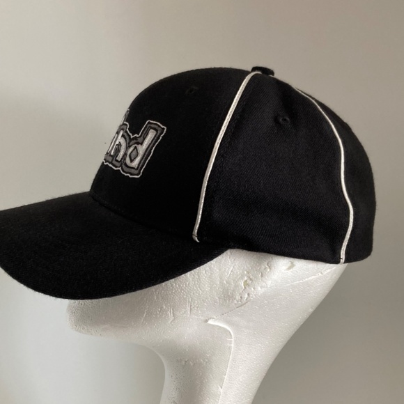 Blind Skateboard Logo Hat Wool Blend Flexfit Baseball Cap Black White S/M - Picture 13 of 16